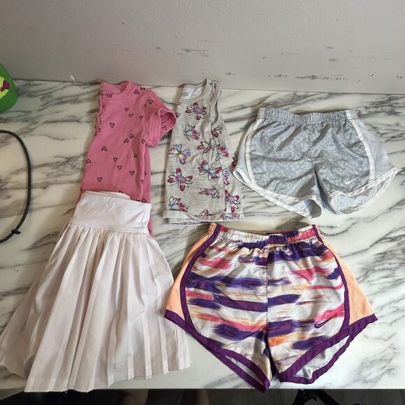 Girls SZ S 5-6 Clothes Lot Outfits Nike Tempo Shorts 2 Pairs, Skort And Tops - Picture 1 of 9